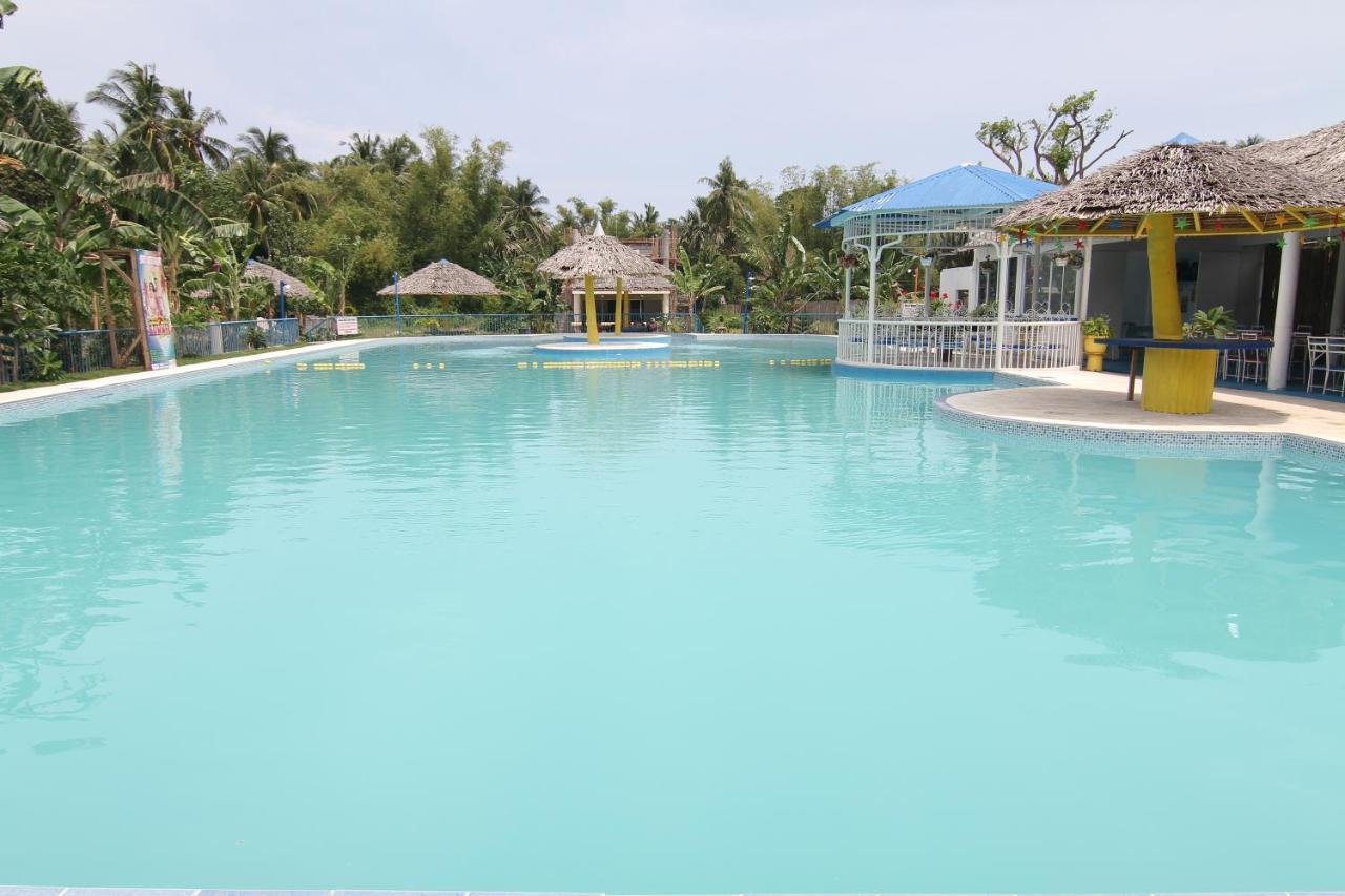 Sweetwater Resort Zamboanguita  Екстер'єр фото